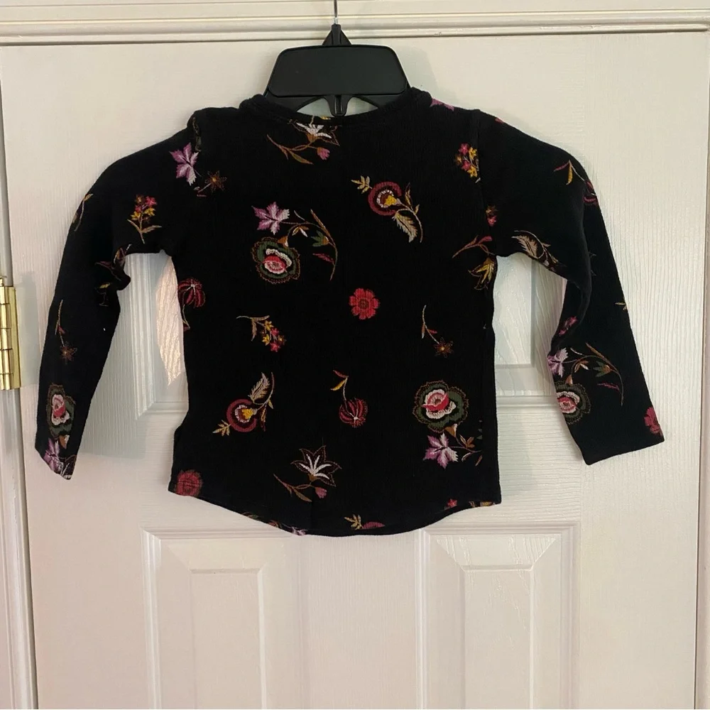 Old Navy Black Floral Thermal Long Sleeve Shirt Toddler Girls 5T Fall